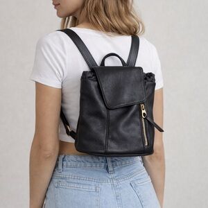 🖤Universal Thread Black Backpack with Zipper